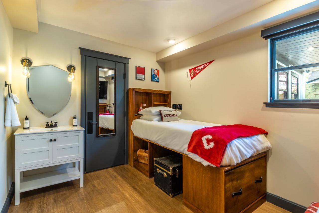 The Dorm Hotel Ithaca Dış mekan fotoğraf